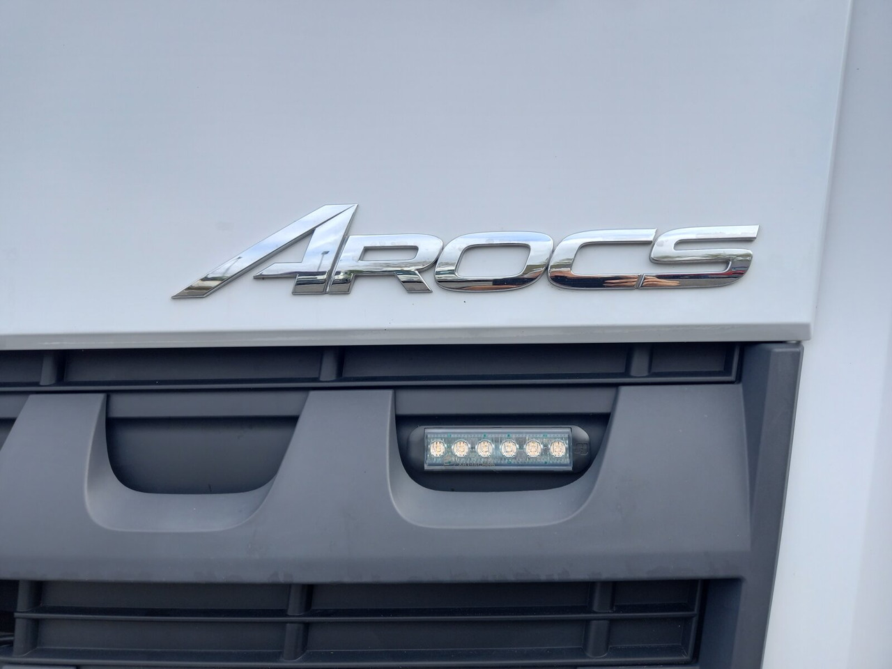 Mercedes-Benz - AROCS 4142 K 8x4 - Портальный бункеровоз, Автоманипулятор: фото 5 Mercedes-Benz - AROCS 4142 K 8x4 - Портальный бункеровоз, Автоманипулятор: фото 5