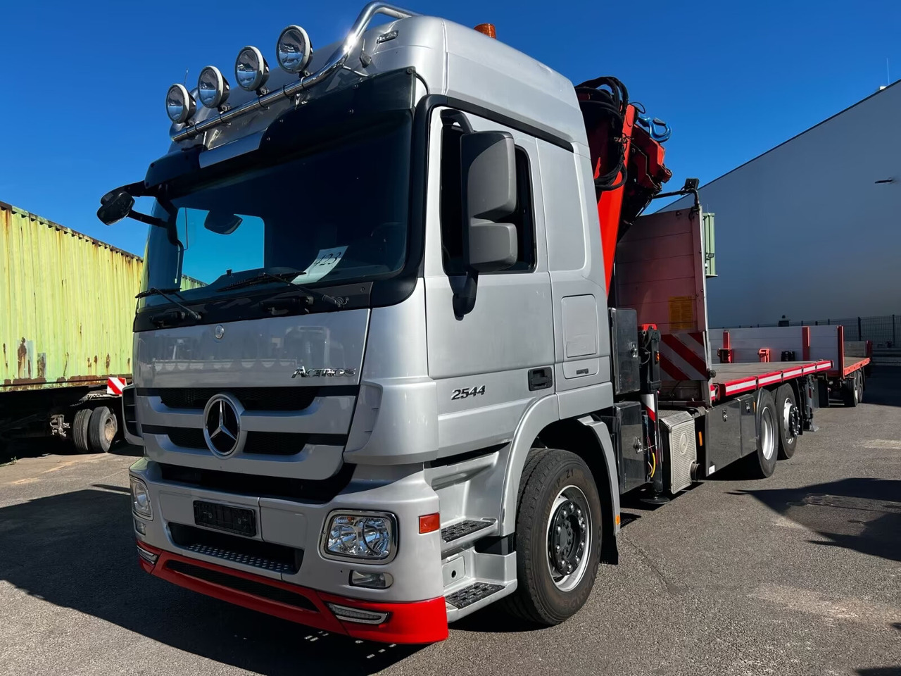 Mercedes-Benz Actros 2544 L 6x2 Actros 2544 L 6x2, Lenkachse, Kran MKG HLK531HP-a5, Funk - Грузовик бортовой/ Платформа, Автоманипулятор: фото 1 Mercedes-Benz Actros 2544 L 6x2 Actros 2544 L 6x2, Lenkachse, Kran MKG HLK531HP-a5, Funk - Грузовик бортовой/ Платформа, Автоманипулятор: фото 1