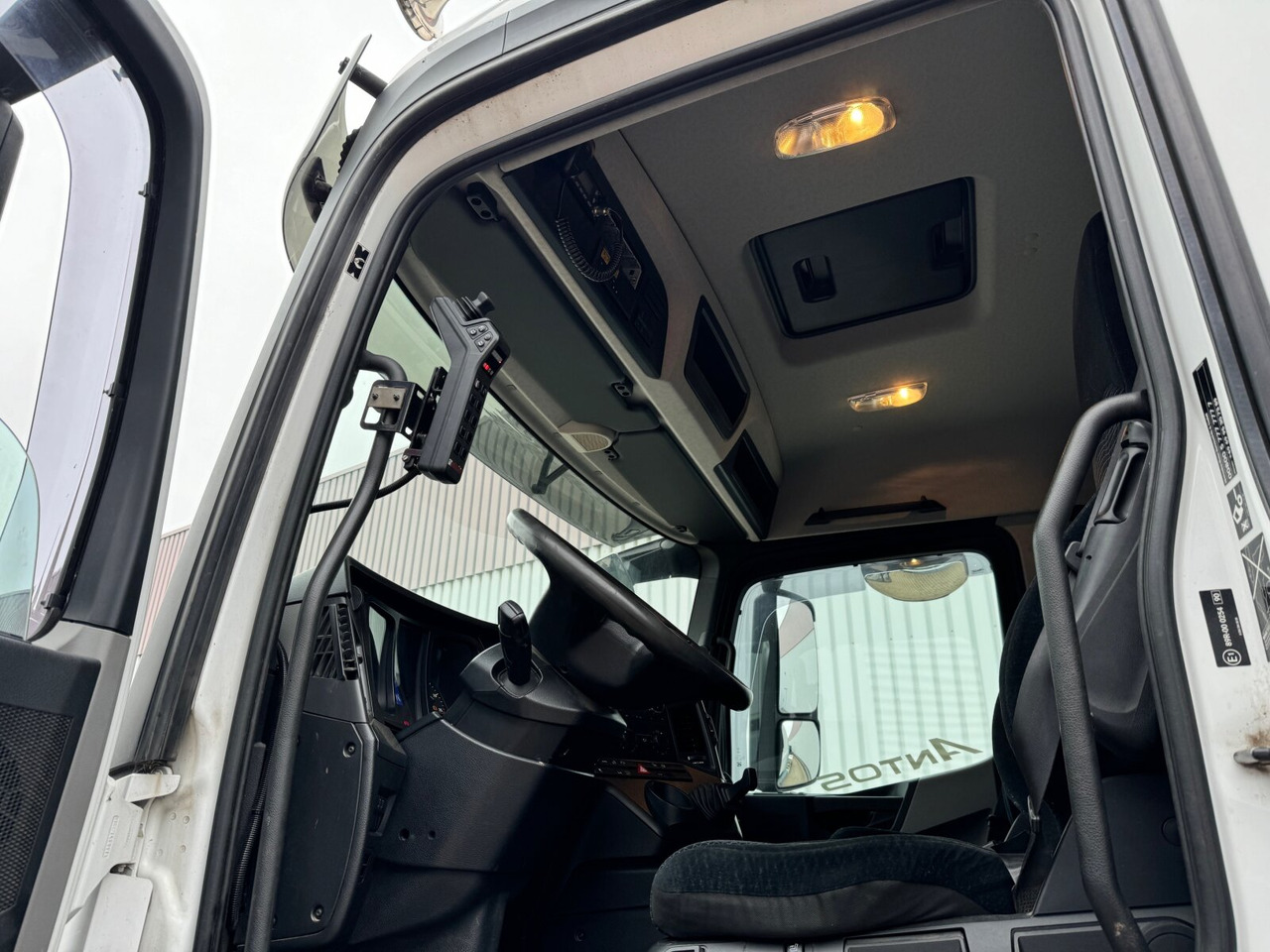 Mercedes-Benz Antos 2536/43 L 6x2 Antos 2536/43 L 6x2, Liftachse, Hiab XR 21S61 bis 7 m Container - Крюковой мультилифт: фото 3 Mercedes-Benz Antos 2536/43 L 6x2 Antos 2536/43 L 6x2, Liftachse, Hiab XR 21S61 bis 7 m Container - Крюковой мультилифт: фото 3