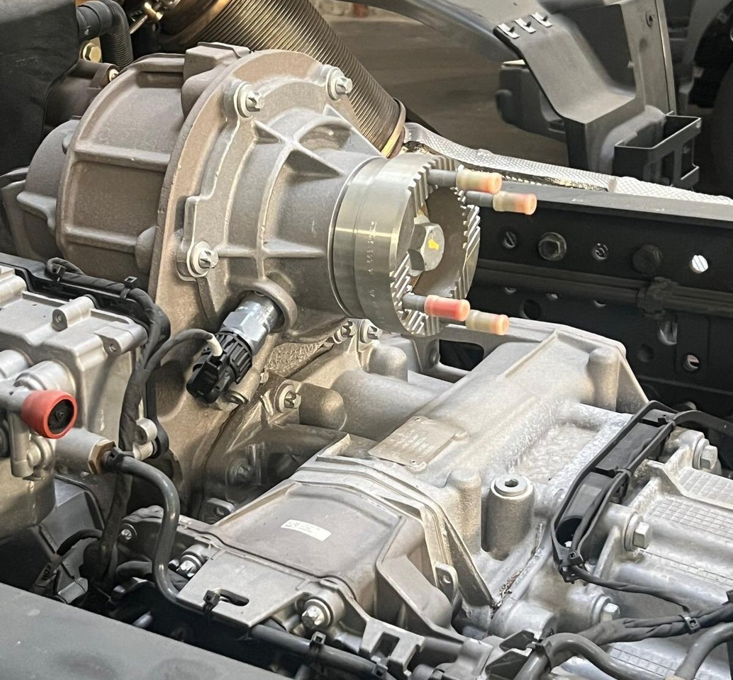 Mercedes-Benz Arocs 1840 K 4x2 Arocs 1840 K 4x2, MultimediaCockpit, 2x Nebenantrieb, NMV & Motorabtrieb в лизинг Mercedes-Benz Arocs 1840 K 4x2 Arocs 1840 K 4x2, MultimediaCockpit, 2x Nebenantrieb, NMV & Motorabtrieb: фото 7