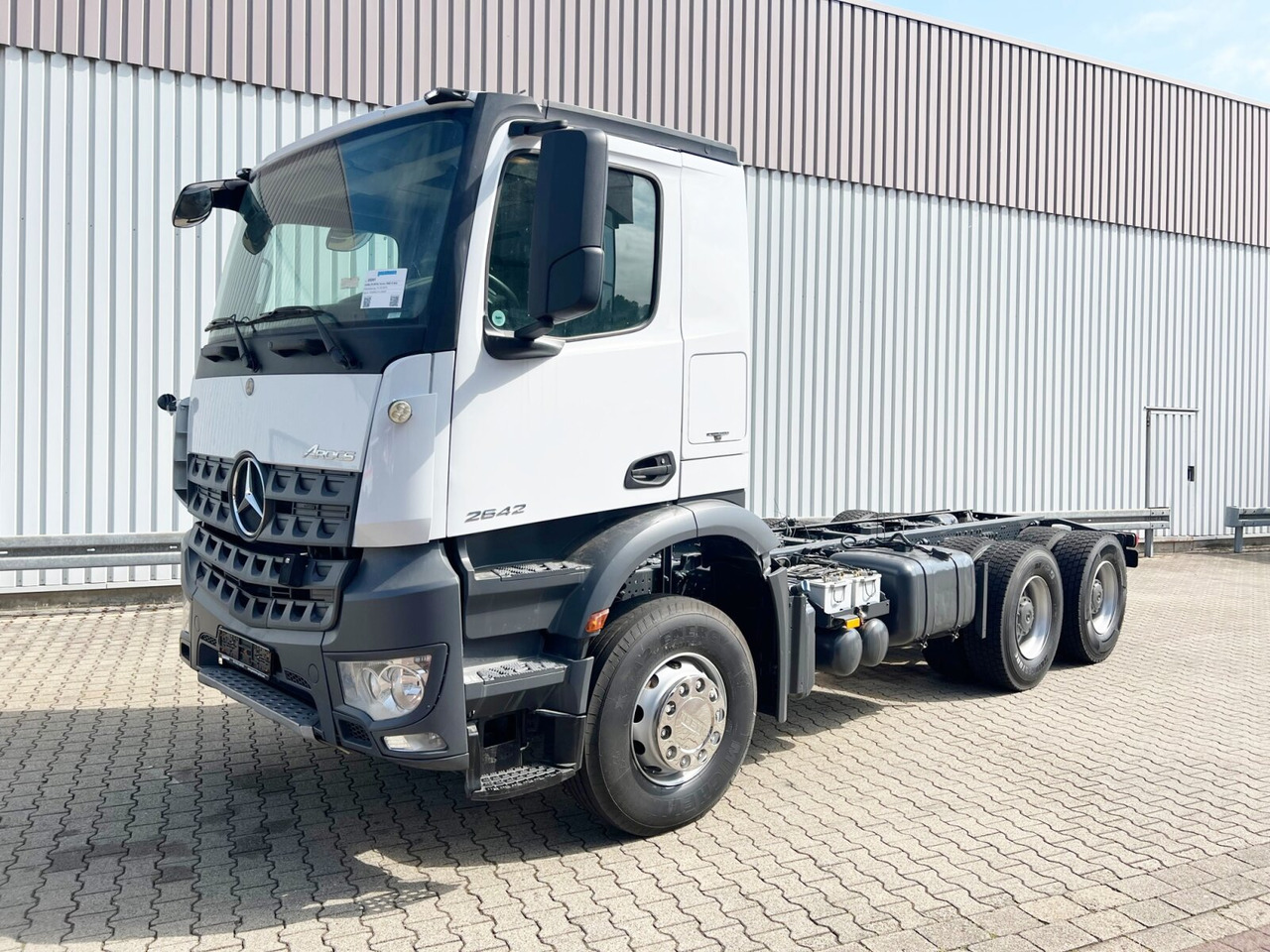Mercedes-Benz Arocs 2642/45 K 6x4 Arocs 2642/45 K 6x4, Retarder, Motorabtrieb - Грузовик-шасси: фото 1 Mercedes-Benz Arocs 2642/45 K 6x4 Arocs 2642/45 K 6x4, Retarder, Motorabtrieb - Грузовик-шасси: фото 1