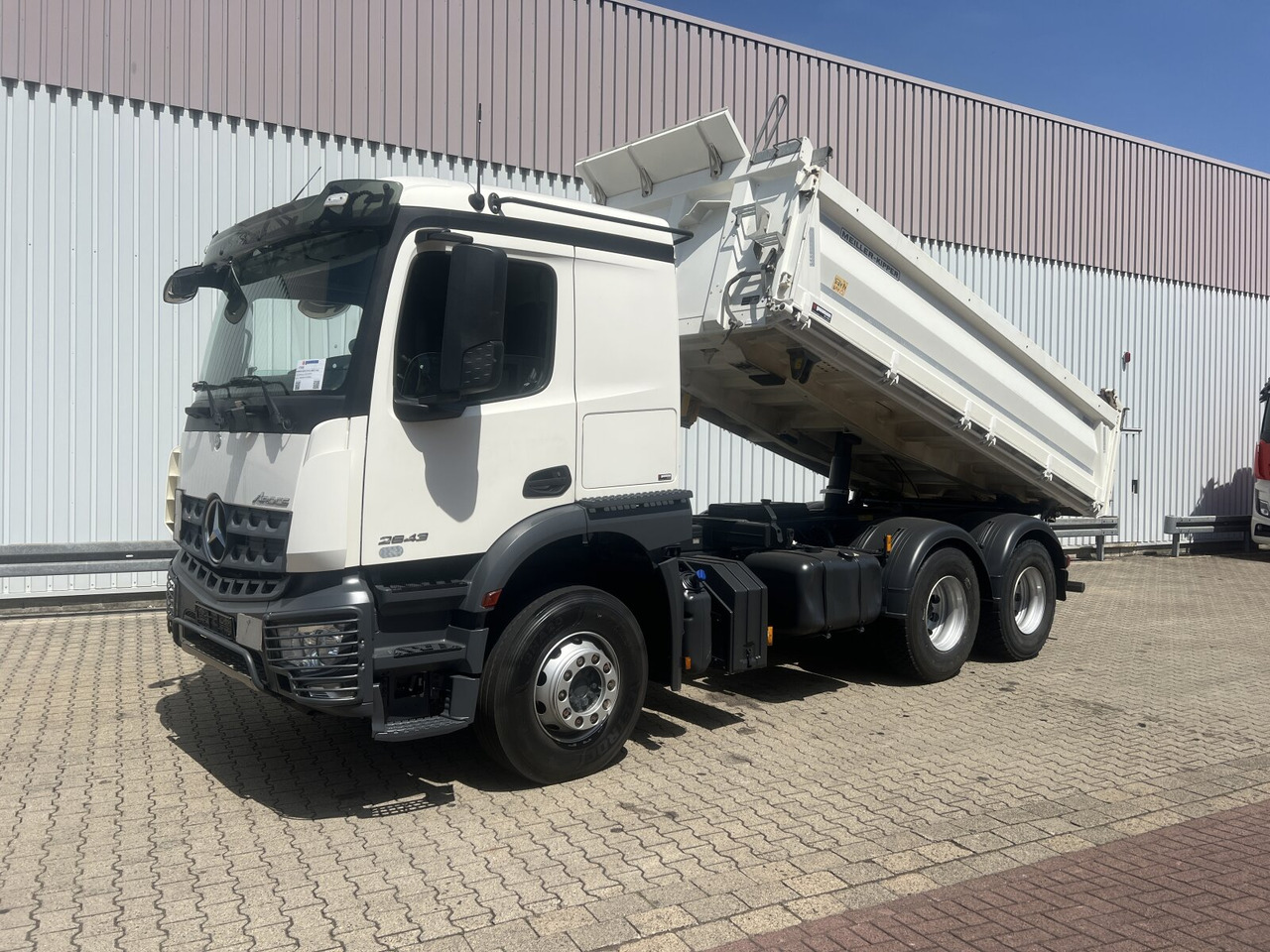 Mercedes-Benz Arocs 2643 K 6x4 Arocs 2643 K 6x4, Meiller Kipper - Самосвал: фото 1 Mercedes-Benz Arocs 2643 K 6x4 Arocs 2643 K 6x4, Meiller Kipper - Самосвал: фото 1