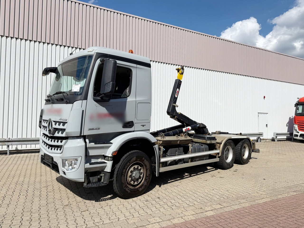Mercedes-Benz Arocs 2643 LK 6x4 HAD Arocs 2643 LK 6x4 HAD, HydroDrive, Navi - Крюковой мультилифт: фото 1 Mercedes-Benz Arocs 2643 LK 6x4 HAD Arocs 2643 LK 6x4 HAD, HydroDrive, Navi - Крюковой мультилифт: фото 1