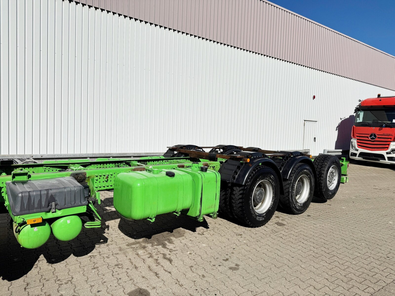 Mercedes-Benz Arocs 3242/48 LK 8x4/4 Arocs 3242/48 LK 8x4/4, Lenk-/Liftachse, Nebenantrieb в лизинг Mercedes-Benz Arocs 3242/48 LK 8x4/4 Arocs 3242/48 LK 8x4/4, Lenk-/Liftachse, Nebenantrieb: фото 15