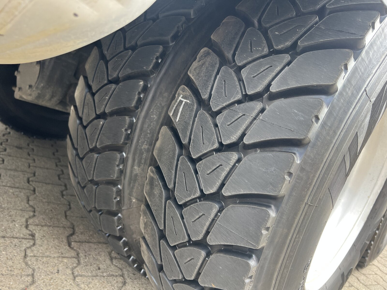 Mercedes-Benz Arocs 3243 K 8x4 Arocs 3243 K 8x4, Ressenig Thermo Alukipper 3-S - Самосвал: фото 5 Mercedes-Benz Arocs 3243 K 8x4 Arocs 3243 K 8x4, Ressenig Thermo Alukipper 3-S - Самосвал: фото 5