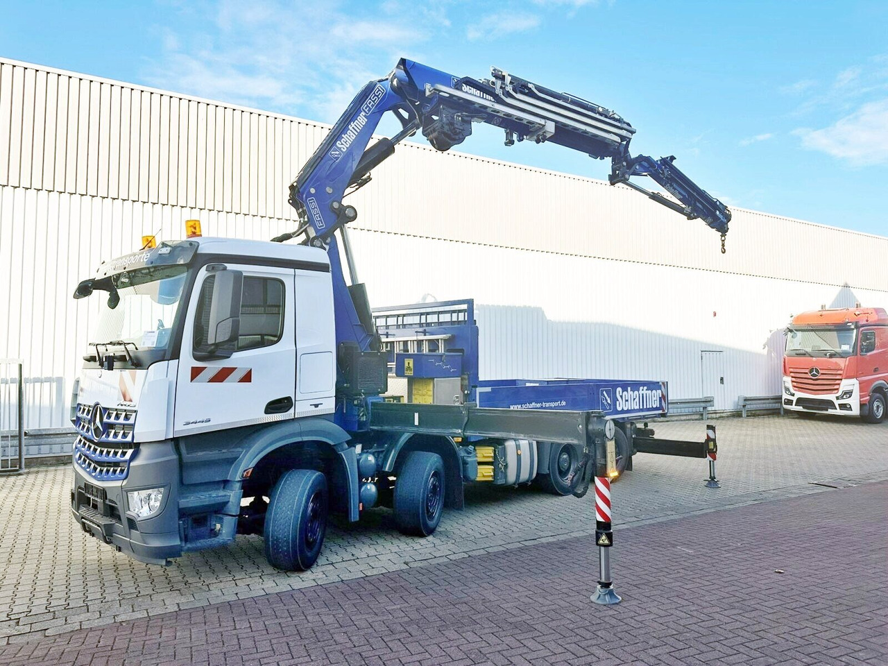 Mercedes-Benz Arocs 3245 L 8x2/6 Arocs 3245 L 8x2/6, Kran Fassi F 545 RA 2.26 XE, Jib, Funk, 29,7 m - 400 kg - Автоманипулятор, Грузовик бортовой/ Платформа: фото 1 Mercedes-Benz Arocs 3245 L 8x2/6 Arocs 3245 L 8x2/6, Kran Fassi F 545 RA 2.26 XE, Jib, Funk, 29,7 m - 400 kg - Автоманипулятор, Грузовик бортовой/ Платформа: фото 1