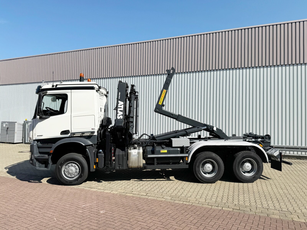 Mercedes-Benz Arocs 3351 AK 6x6 Arocs 3351 AK 6x6, Retarder, Navi, Grounder, Kran Atlas AK 190.2E, Funk - Крюковой мультилифт, Автоманипулятор: фото 1 Mercedes-Benz Arocs 3351 AK 6x6 Arocs 3351 AK 6x6, Retarder, Navi, Grounder, Kran Atlas AK 190.2E, Funk - Крюковой мультилифт, Автоманипулятор: фото 1