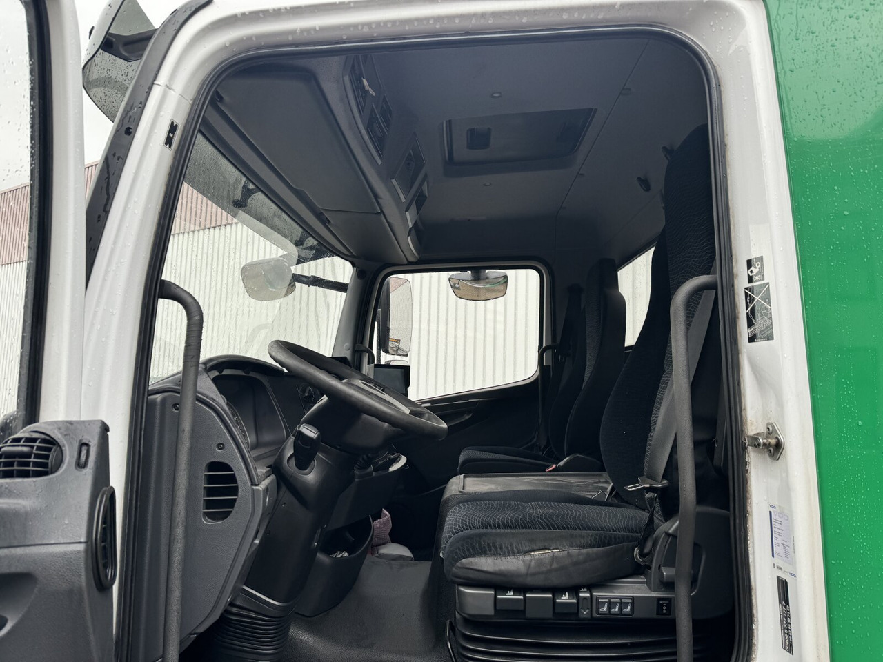 Mercedes-Benz Atego 1223 L 4x2 Atego 1223 L 4x2 mit Heckkran Atlas 88.3-A2L, Funk - Автоманипулятор, Грузовик бортовой/ Платформа: фото 4 Mercedes-Benz Atego 1223 L 4x2 Atego 1223 L 4x2 mit Heckkran Atlas 88.3-A2L, Funk - Автоманипулятор, Грузовик бортовой/ Платформа: фото 4