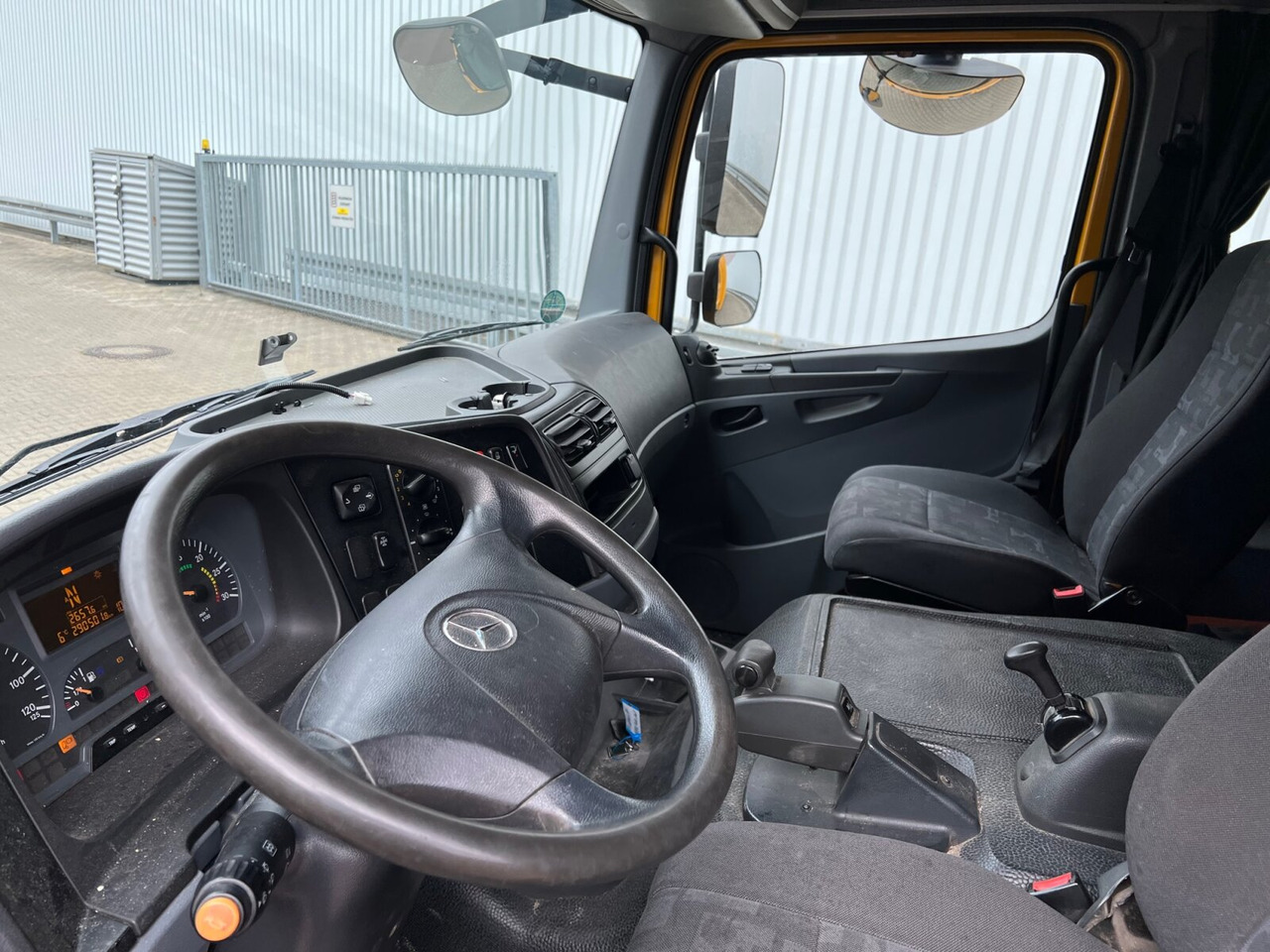 Mercedes-Benz Atego 1224 L 4x2 Atego 1224 L, Möbelkoffer, Dautel LBW, 42 cbm - Грузовик с закрытым кузовом: фото 4 Mercedes-Benz Atego 1224 L 4x2 Atego 1224 L, Möbelkoffer, Dautel LBW, 42 cbm - Грузовик с закрытым кузовом: фото 4