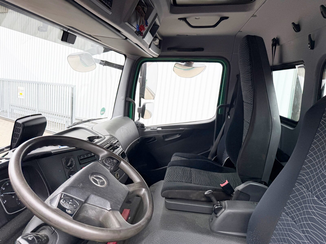 Mercedes-Benz Atego 1530 AK 4x4 Atego 1530 AK 4x4 - Самосвал: фото 3 Mercedes-Benz Atego 1530 AK 4x4 Atego 1530 AK 4x4 - Самосвал: фото 3