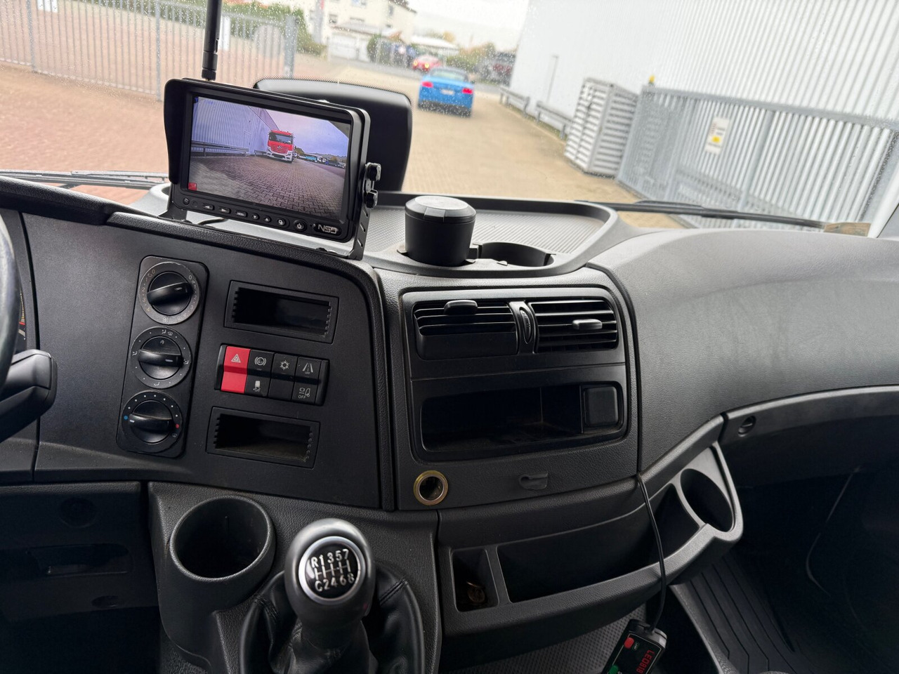 Mercedes-Benz Atego 1627 L 4x2 Atego 1627 L 4x2, 6-Zylinder, Motorabtrieb - Грузовик-шасси: фото 4 Mercedes-Benz Atego 1627 L 4x2 Atego 1627 L 4x2, 6-Zylinder, Motorabtrieb - Грузовик-шасси: фото 4