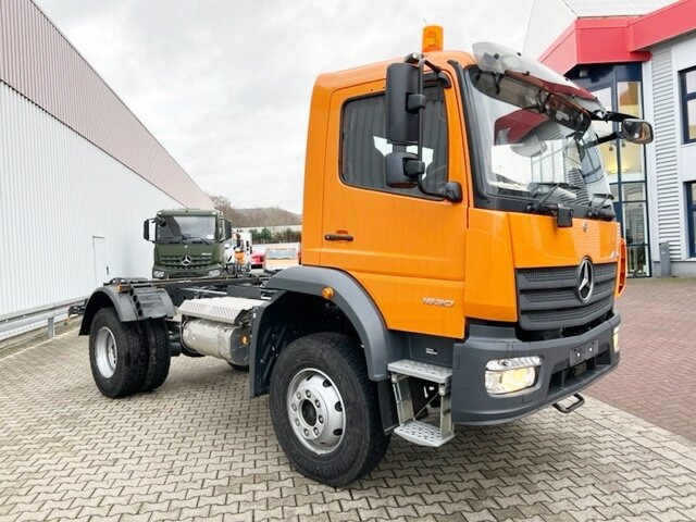 Новый Грузовик-шасси Mercedes-Benz Atego 1630 AK 4x4 Atego 1630 AK 4x4, 2x Nebenantrieb, Rechtslenker: фото 7