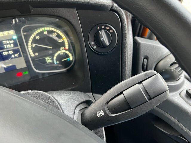 Новый Грузовик-шасси Mercedes-Benz Atego 1630 AK 4x4 Atego 1630 AK 4x4, 2x Nebenantrieb, Rechtslenker: фото 5