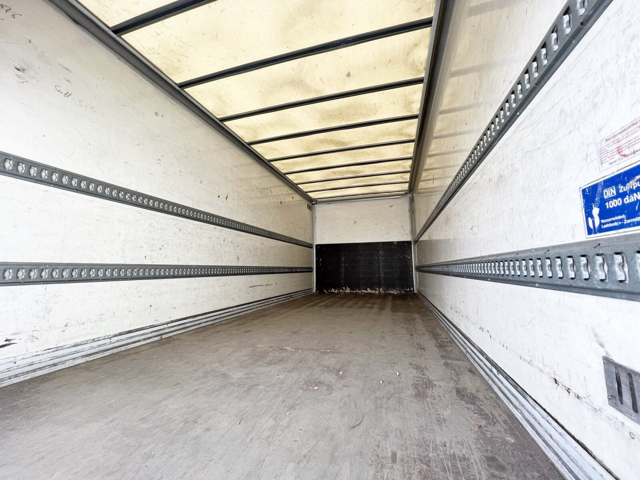 Грузовик с закрытым кузовом Mercedes-Benz Atego 816 L 4x2 Atego 816 L 4x2 mit LBW, 4x Vorhanden!: фото 11