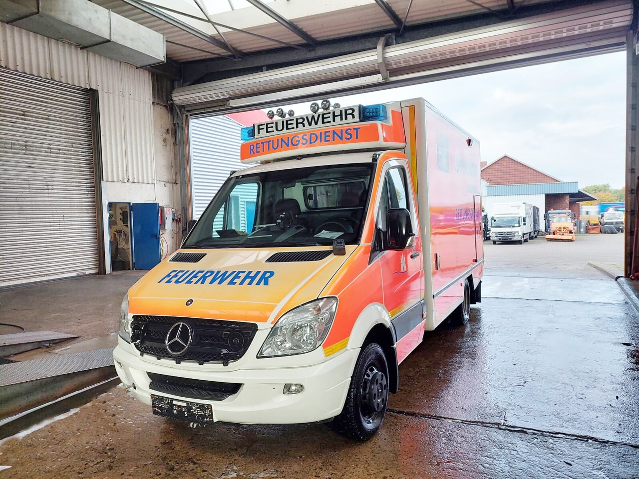 Mercedes-Benz Sprinter 516 CDI 4x2 Sprinter 516 CDI 4x2, Rettungswagen, Retarder - Пожарная машина: фото 2 Mercedes-Benz Sprinter 516 CDI 4x2 Sprinter 516 CDI 4x2, Rettungswagen, Retarder - Пожарная машина: фото 2