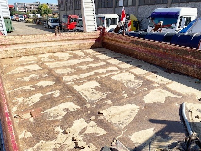 Самосвал Mitsubishi Canter Fuso 7C15D 4x2 Canter Fuso 7C15D 4x2, Wasserschaden!: фото 11 Самосвал Mitsubishi Canter Fuso 7C15D 4x2 Canter Fuso 7C15D 4x2, Wasserschaden!: фото 11