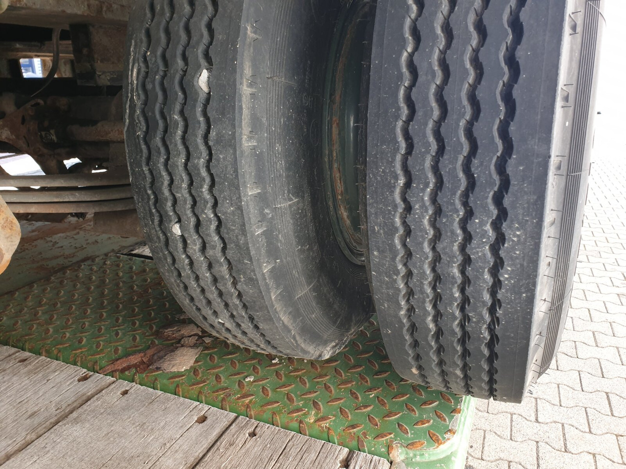 P 528/803-01 BLUMHARDT P 528/803-01, 3-Achs Satteltieflader, Ex- - Низкорамный полуприцеп: фото 5 P 528/803-01 BLUMHARDT P 528/803-01, 3-Achs Satteltieflader, Ex- - Низкорамный полуприцеп: фото 5