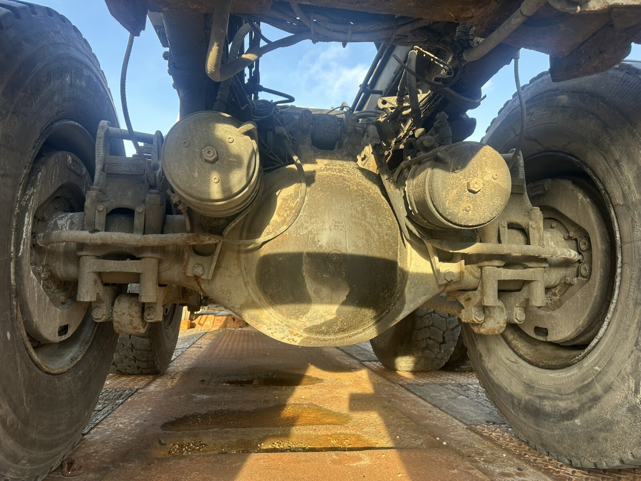 Scania 124C 400 6x6 124C 400 6x6 - Грузовик-шасси: фото 5 Scania 124C 400 6x6 124C 400 6x6 - Грузовик-шасси: фото 5