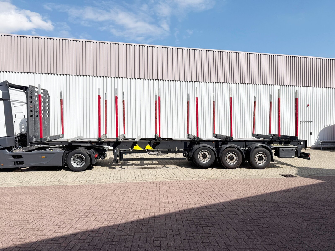Schwarzmüller 3-Achs Holzauflieger 3-Achs Holzauflieger, Liftachse, MEHRFACH VORHANDEN! - Полуприцеп лесовоз: фото 4 Schwarzmüller 3-Achs Holzauflieger 3-Achs Holzauflieger, Liftachse, MEHRFACH VORHANDEN! - Полуприцеп лесовоз: фото 4