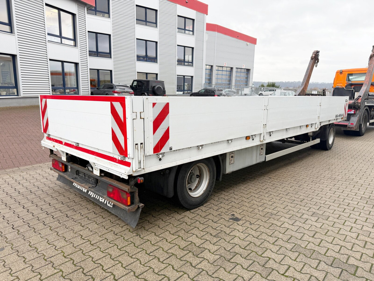 Прицеп бортовой/ Платформа TP-BW 20,0 TP-BW 20,0, Twist-Lock: фото 6 Прицеп бортовой/ Платформа TP-BW 20,0 TP-BW 20,0, Twist-Lock: фото 6