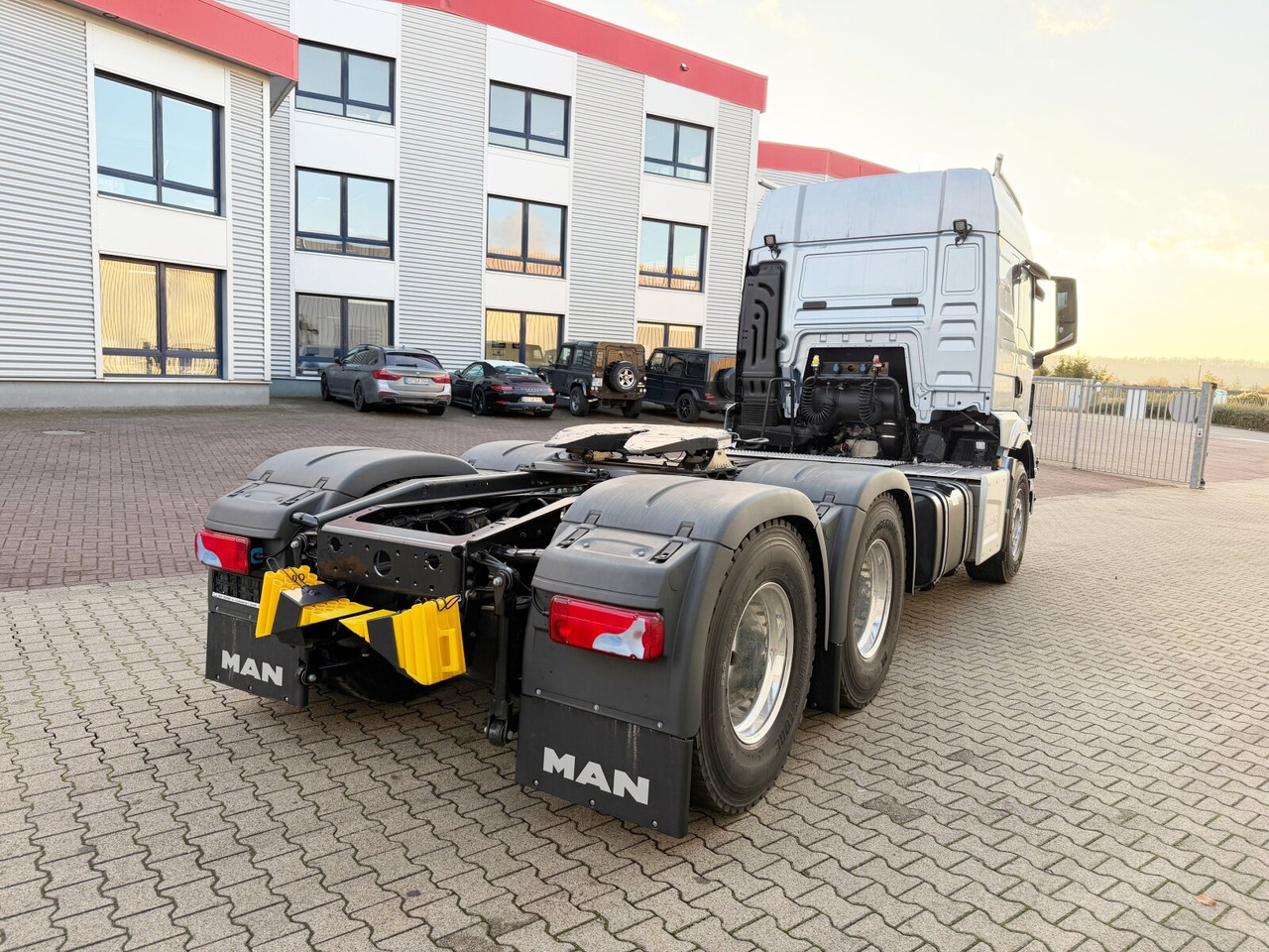 Новый Тягач MAN TGS 33.520 6x4 BL SA TGS 33.520 6x4 BL SA, Retarder, LED, Nebenantrieb: фото 10