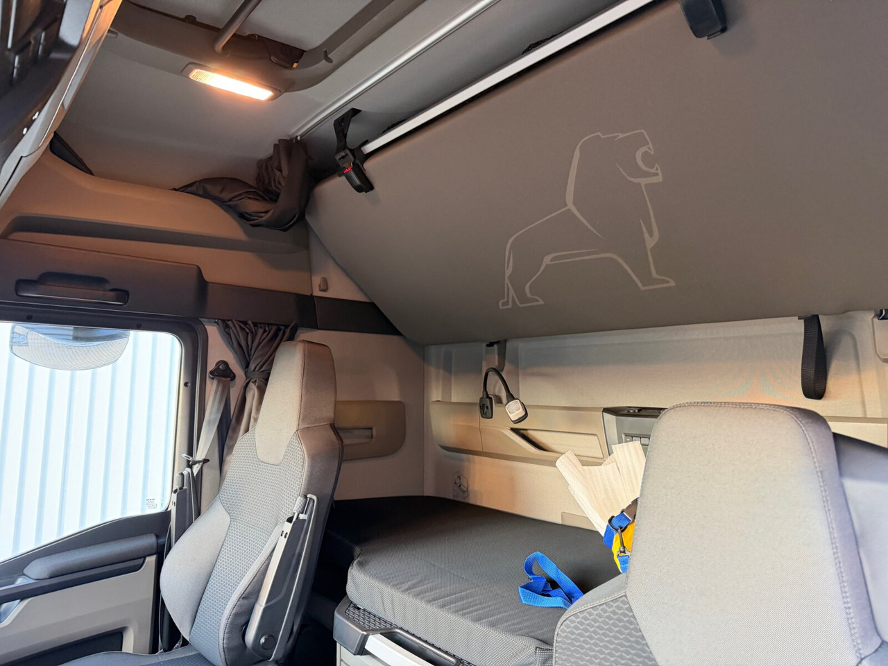 Новый Тягач MAN TGS 33.520 6x4 BL SA TGS 33.520 6x4 BL SA, Retarder, LED, Nebenantrieb: фото 7