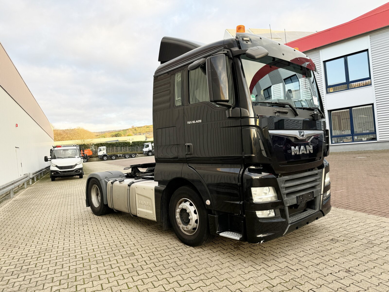 Тягач MAN TGX 18.420 4x2 BLS TGX 18.420 4X2 BLS, Retarder: фото 8 Тягач MAN TGX 18.420 4x2 BLS TGX 18.420 4X2 BLS, Retarder: фото 8