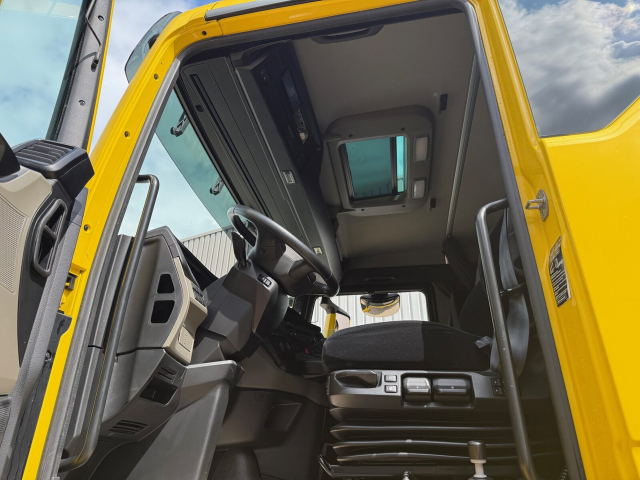 MAN TGX 18.510 4X4H BL SA TGX 18.510 4X4H BL SA, PriTarder, HydroDrive, Navi, LED, Kipphydraulik - Тягач: фото 2 MAN TGX 18.510 4X4H BL SA TGX 18.510 4X4H BL SA, PriTarder, HydroDrive, Navi, LED, Kipphydraulik - Тягач: фото 2