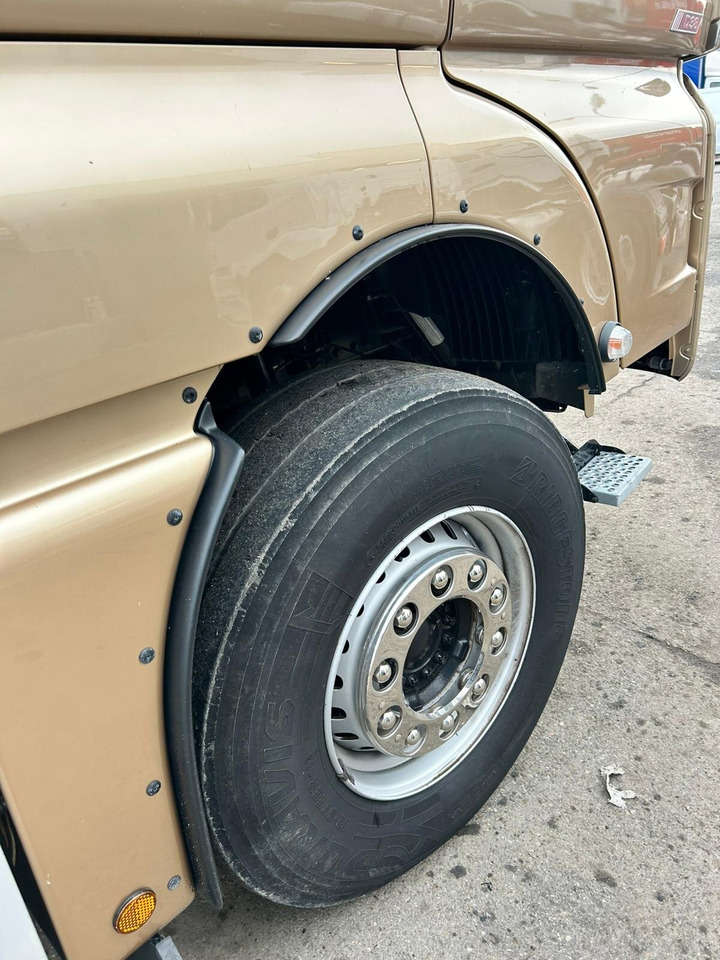 MAN TGX 33.640 6x4 BB TGX 33.640 6x4 BB, Retarder, zZGG 180.000kg - Тягач: фото 3 MAN TGX 33.640 6x4 BB TGX 33.640 6x4 BB, Retarder, zZGG 180.000kg - Тягач: фото 3