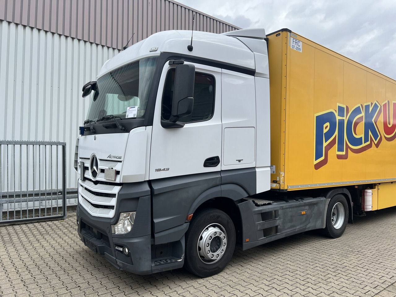 Mercedes-Benz Actros 1843 LS 4x2 Actros 1843 LS 4x2, Retarder - Тягач: фото 1 Mercedes-Benz Actros 1843 LS 4x2 Actros 1843 LS 4x2, Retarder - Тягач: фото 1