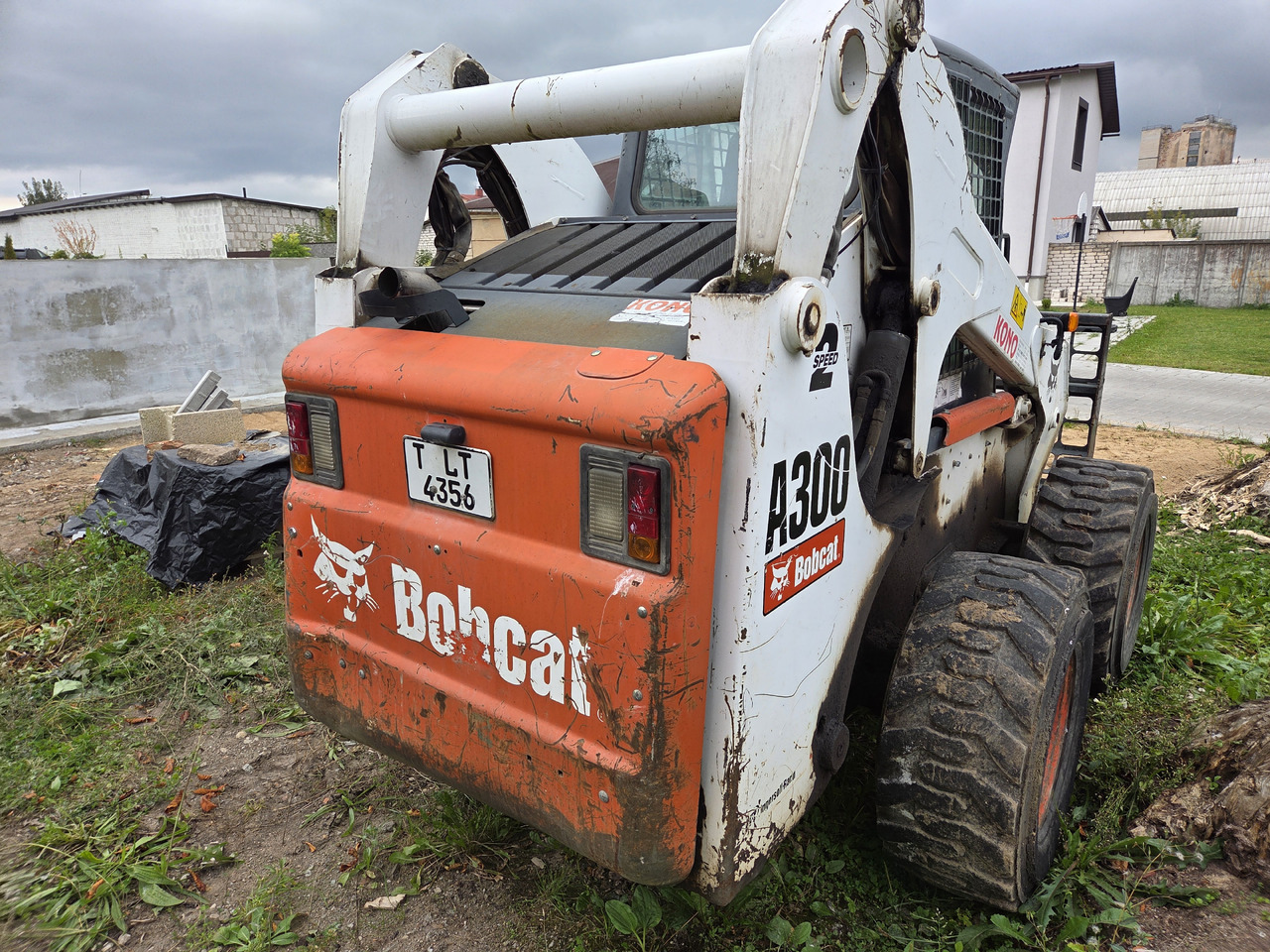 BOBCAT A300 - Мини-погрузчик с бортовым поворотом: фото 4 BOBCAT A300 - Мини-погрузчик с бортовым поворотом: фото 4