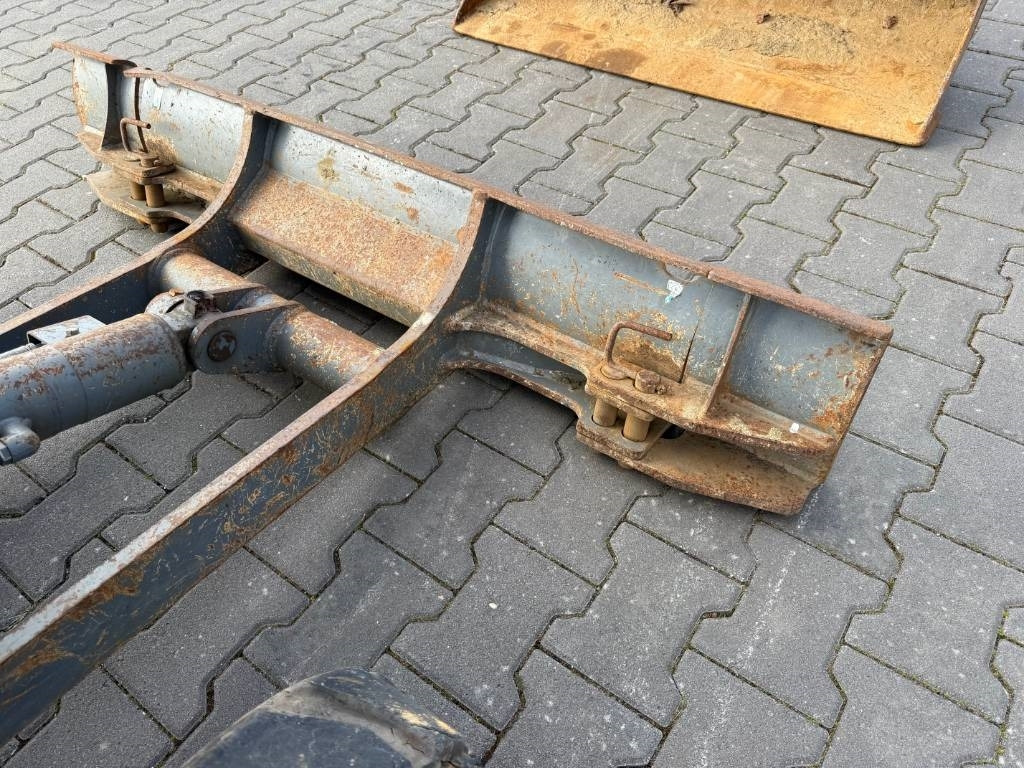 Новый Мини-экскаватор Takeuchi TB 225 V3: фото 7