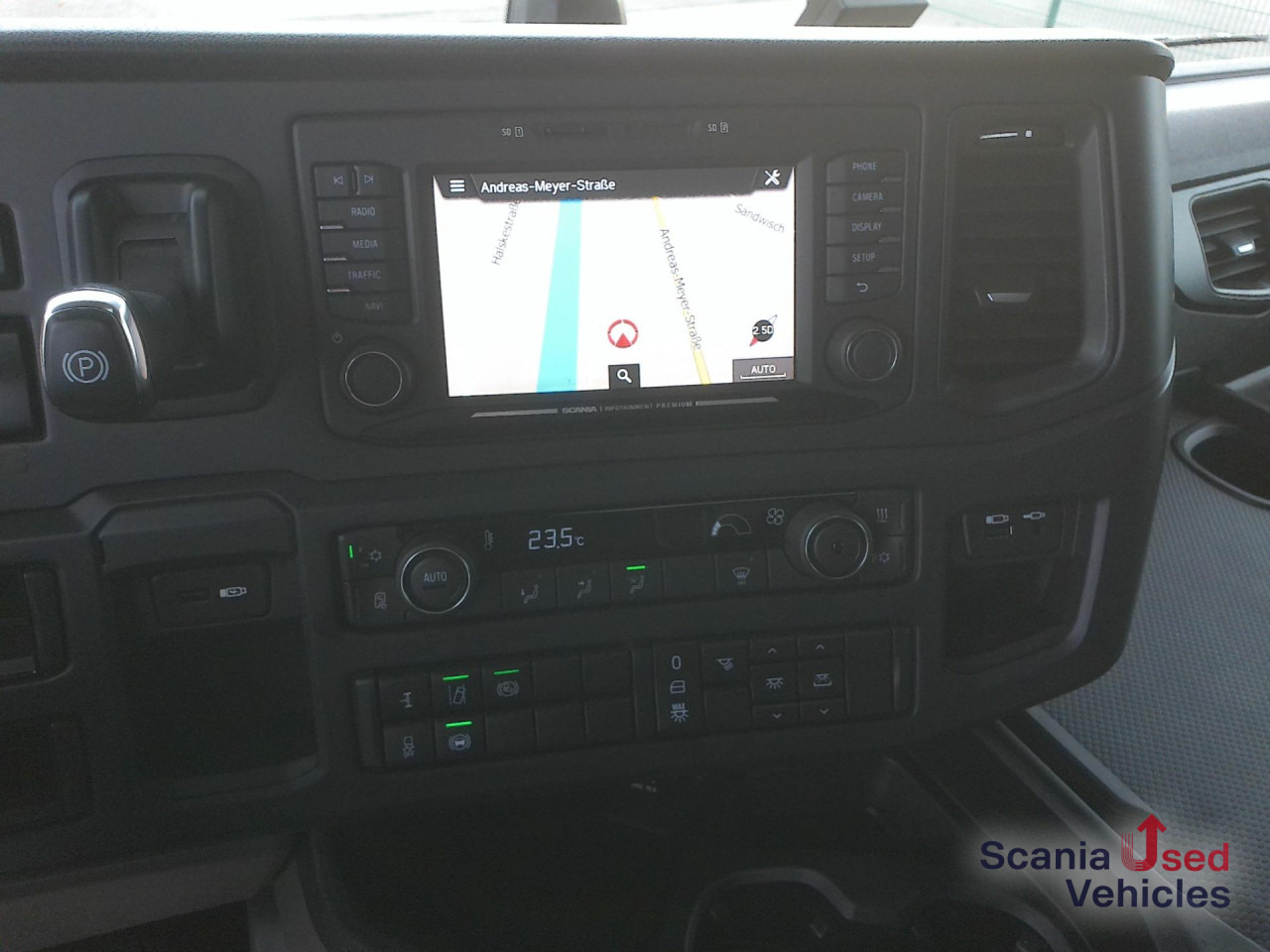 SCANIA R 460 A4x2EB - Тягач: фото 3 SCANIA R 460 A4x2EB - Тягач: фото 3