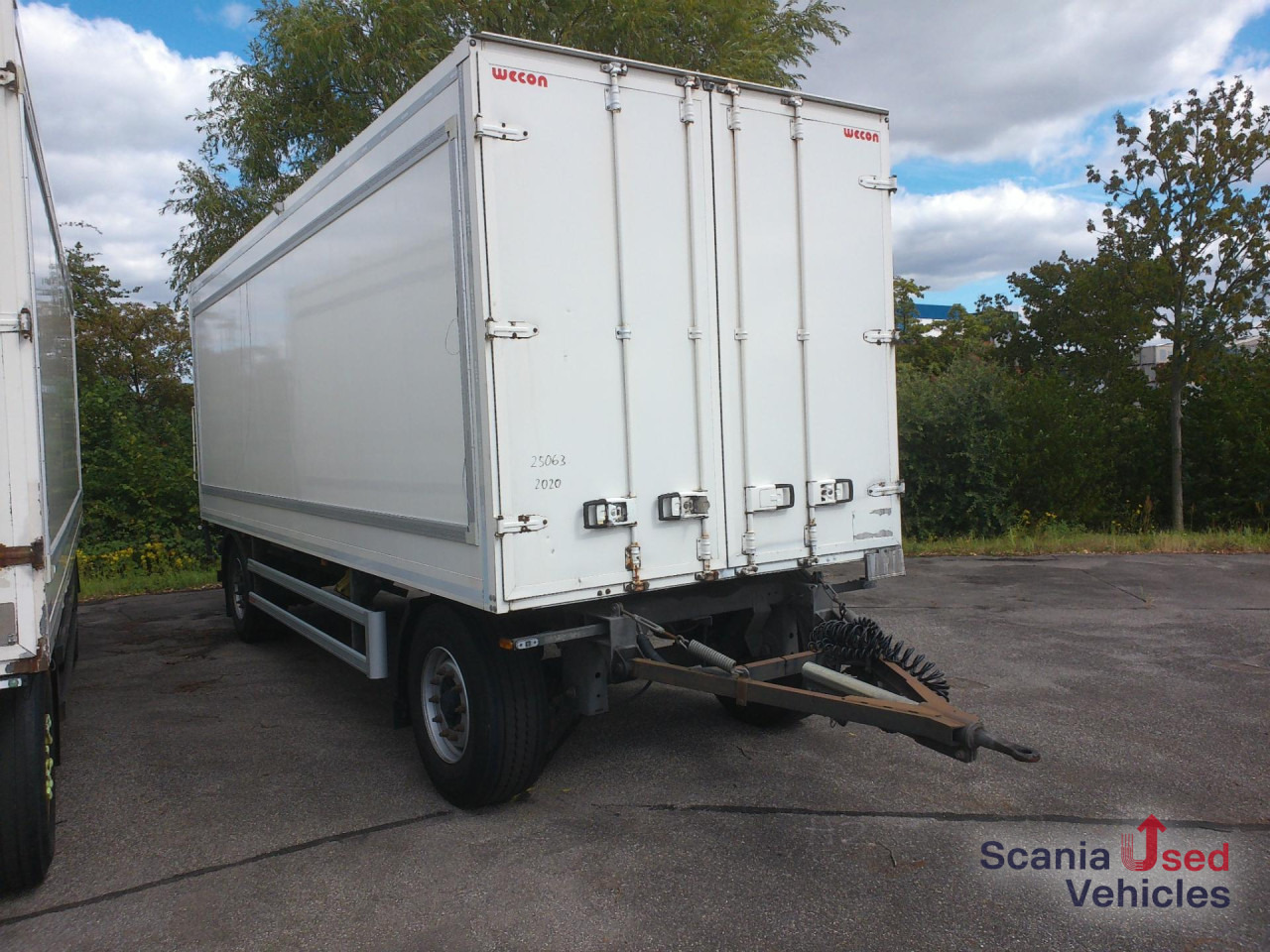 WECON Durchlader mit LBW Palfinger/MBB 2,0T - Прицеп-фургон: фото 1 WECON Durchlader mit LBW Palfinger/MBB 2,0T - Прицеп-фургон: фото 1