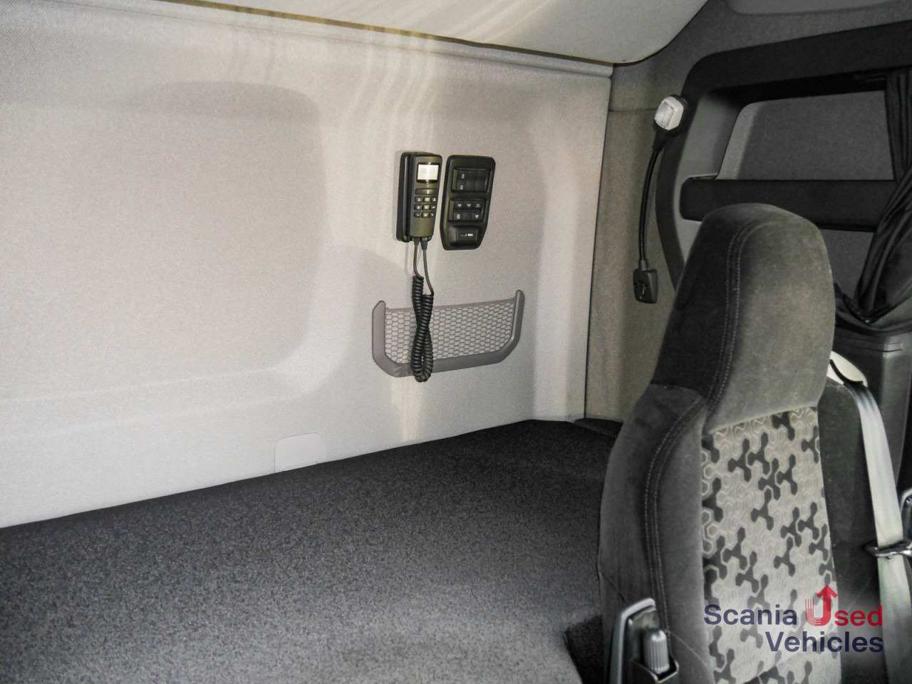 SCANIA R 460 A4x2EB - SUPER - - Тягач: фото 2 SCANIA R 460 A4x2EB - SUPER - - Тягач: фото 2