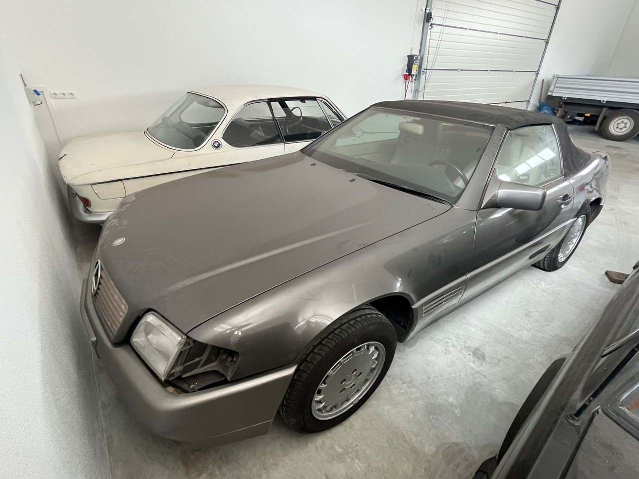 Mercedes-Benz SL 500 Deutsches Farhzeug aus 1. Hand ca. 60Tkm - Кабриолет: фото 1 Mercedes-Benz SL 500 Deutsches Farhzeug aus 1. Hand ca. 60Tkm - Кабриолет: фото 1