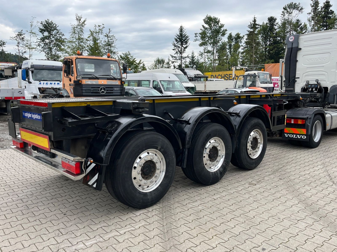Schwarzmüller S1 R-Serie Tank Chassis ADR SAF Alufelgen - Полуприцеп-контейнеровоз/ Сменный кузов: фото 2 Schwarzmüller S1 R-Serie Tank Chassis ADR SAF Alufelgen - Полуприцеп-контейнеровоз/ Сменный кузов: фото 2