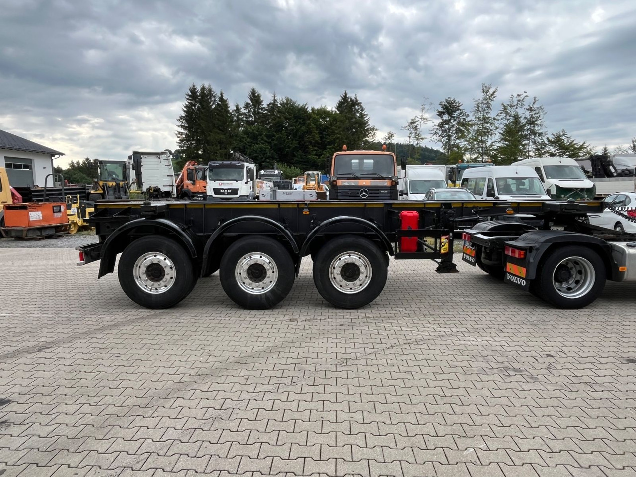 Schwarzmüller S1 R-Serie Tank Chassis ADR SAF Alufelgen - Полуприцеп-контейнеровоз/ Сменный кузов: фото 1 Schwarzmüller S1 R-Serie Tank Chassis ADR SAF Alufelgen - Полуприцеп-контейнеровоз/ Сменный кузов: фото 1