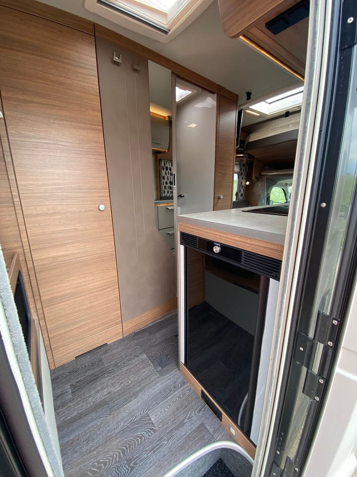 Полуинтегрированный автодом Knaus Tourer Van 500 LT, slide Bett, 4 P. Zulassung: фото 16