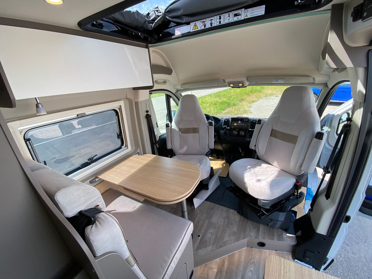 Кастенваген LMC INNOVAN 600 ,Aufstelldach,Automatik,25 Modell: фото 19