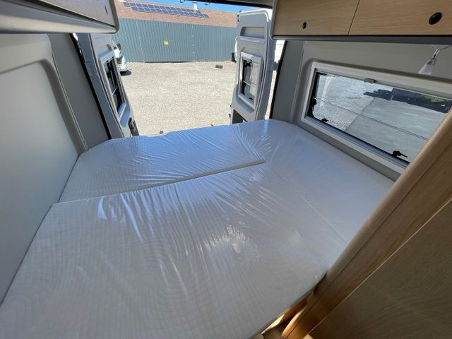 Новый Кастенваген Sunlight Camper Van Cliff 600 Entry: фото 17