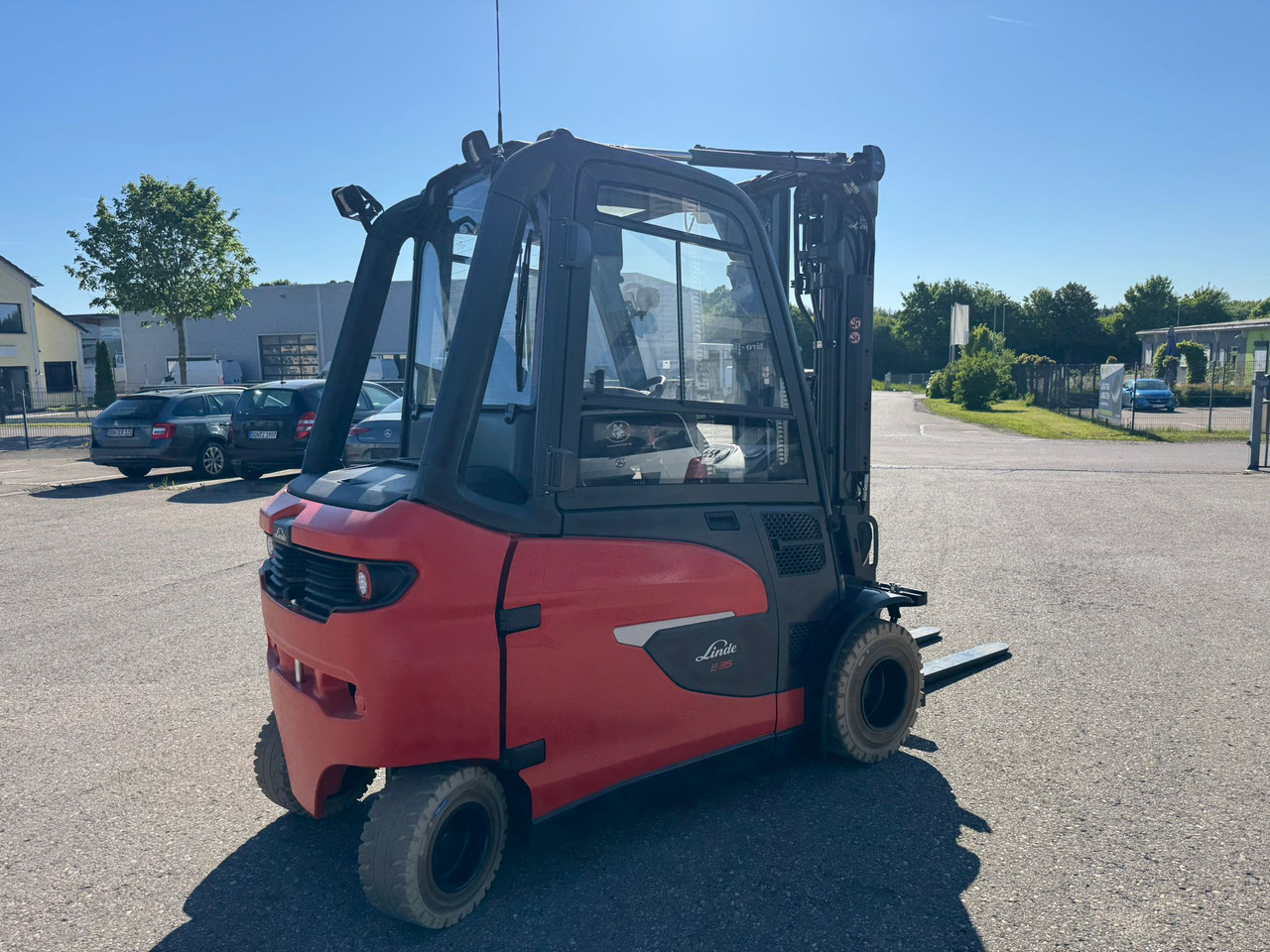 LINDE E35HL-01 - Электропогрузчик: фото 3 LINDE E35HL-01 - Электропогрузчик: фото 3