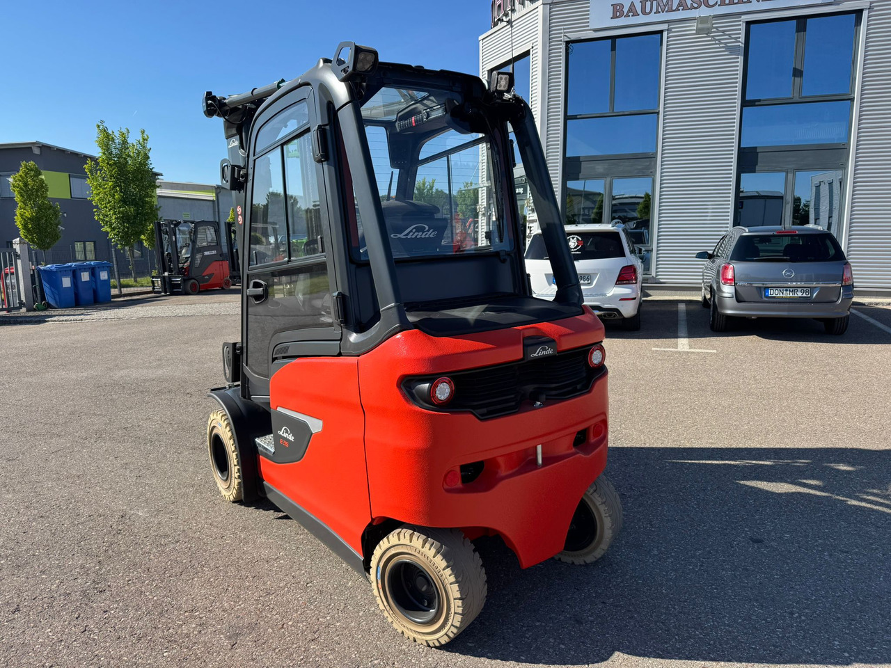 LINDE E35HL-01 - Электропогрузчик: фото 4 LINDE E35HL-01 - Электропогрузчик: фото 4