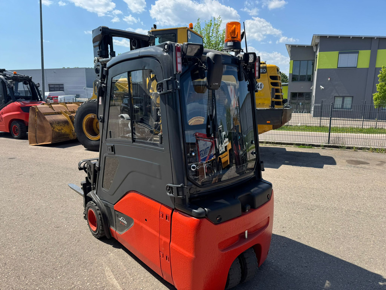 Linde E20L-02 Triplex Elektro Zinkenverstellgerät - Электропогрузчик: фото 4 Linde E20L-02 Triplex Elektro Zinkenverstellgerät - Электропогрузчик: фото 4