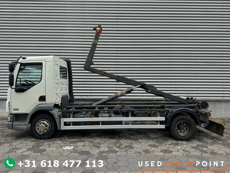 DAF LF 45.180 / Hook System / Manual / TUV: 11-2025 / Belgium Truck - Крюковой мультилифт: фото 1 DAF LF 45.180 / Hook System / Manual / TUV: 11-2025 / Belgium Truck - Крюковой мультилифт: фото 1