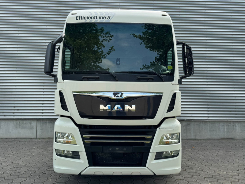 MAN TGX 18.500 XXL / Intarder / Roof Klima / 2 Tanks - Тягач: фото 4 MAN TGX 18.500 XXL / Intarder / Roof Klima / 2 Tanks - Тягач: фото 4