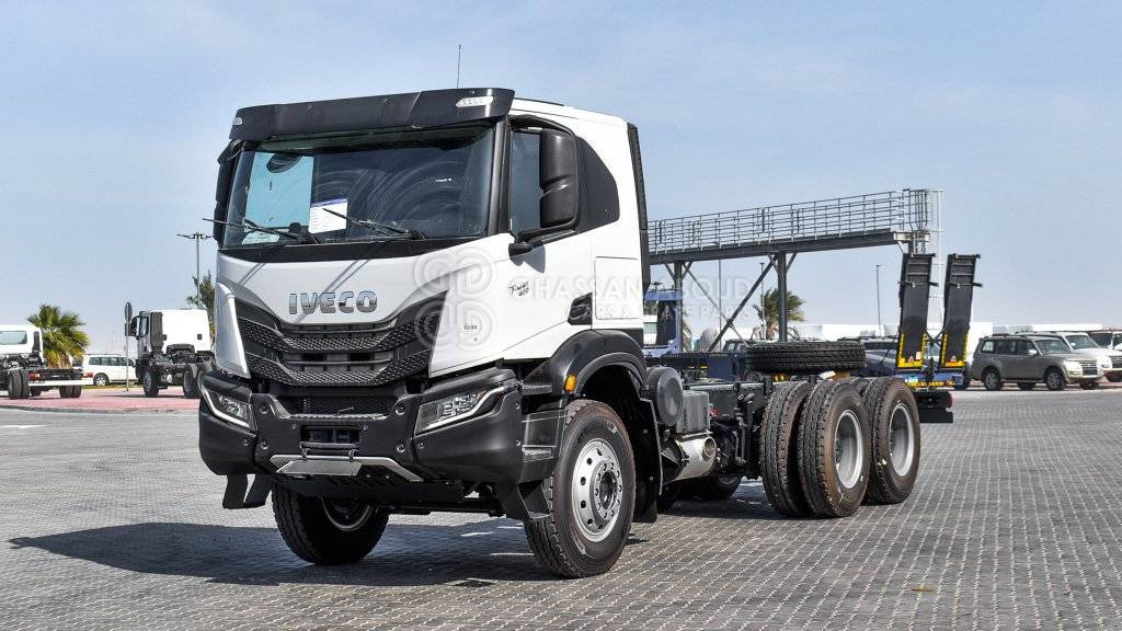IVECO T-WAY Chassis 6×4 AT380T47H WHEELBASE 4500 MY24 - Грузовик-шасси: фото 1 IVECO T-WAY Chassis 6×4 AT380T47H WHEELBASE 4500 MY24 - Грузовик-шасси: фото 1