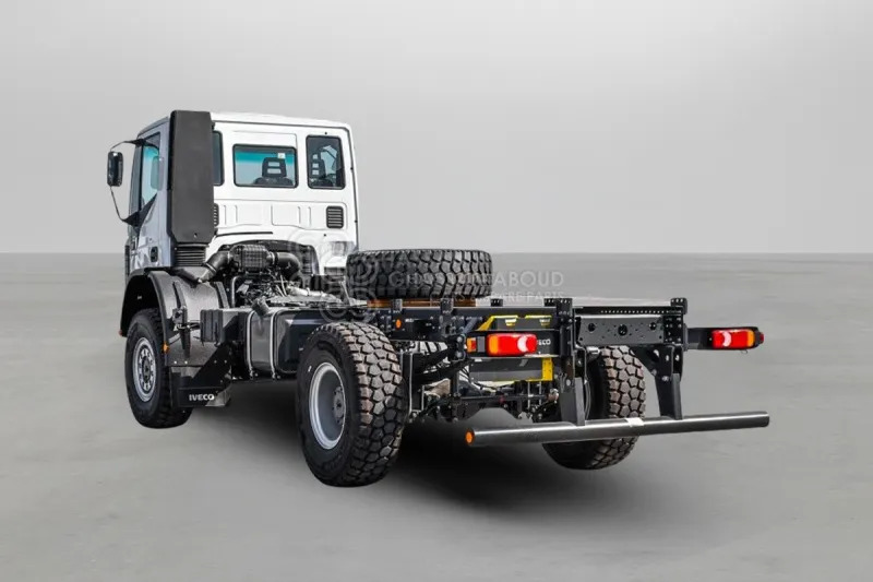Iveco Euro Cargo ML150 4x4 Chassis - Грузовик-шасси: фото 5 Iveco Euro Cargo ML150 4x4 Chassis - Грузовик-шасси: фото 5