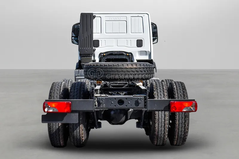 Iveco T-WAY AT380T43H 6x4 R20 Tyres Chassis - Грузовик-шасси: фото 2 Iveco T-WAY AT380T43H 6x4 R20 Tyres Chassis - Грузовик-шасси: фото 2
