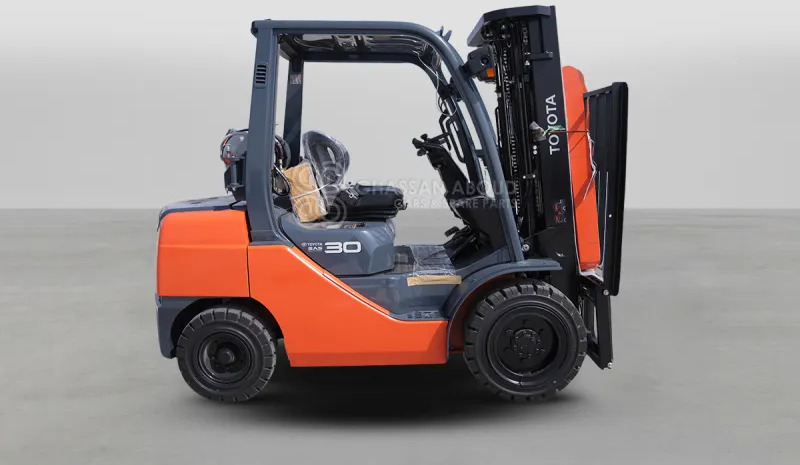Toyota 32-8FG30 3 Tons Gasoline / LPG 3 Stage Forklift - Газовый погрузчик: фото 3 Toyota 32-8FG30 3 Tons Gasoline / LPG 3 Stage Forklift - Газовый погрузчик: фото 3